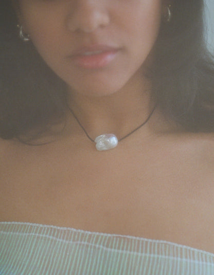 Isla Solitary Pearl Necklace
